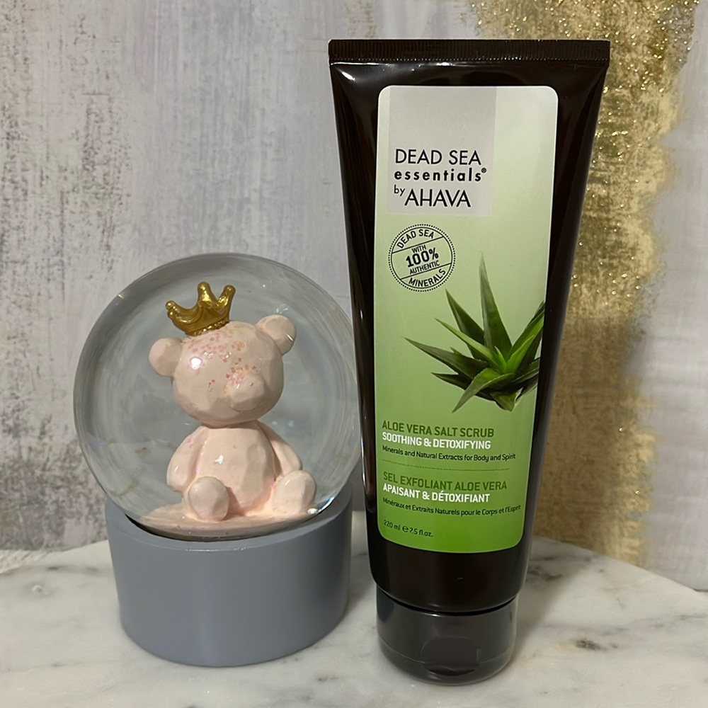 Dead Sea Essentials By Ahava Aloe Vera Salt Scrub Soothing & Detoxifying 220 ml